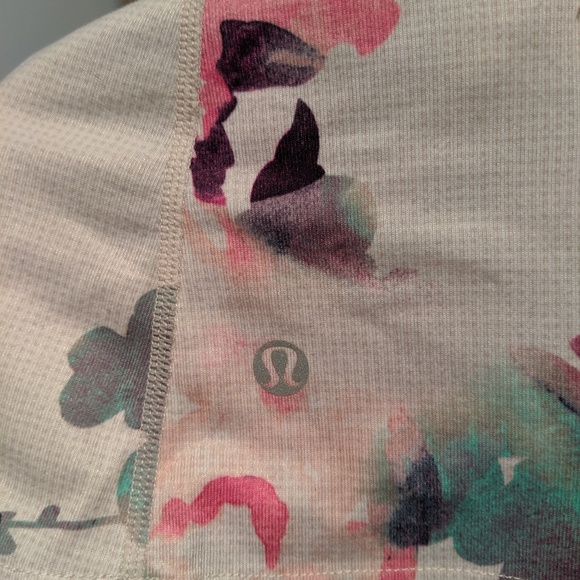 lululemon patterned tank - Picture 3 of 3